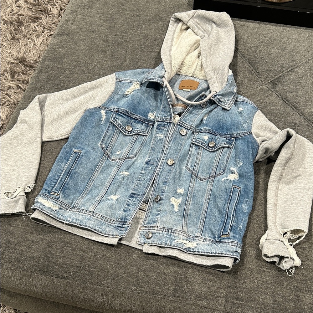 American Eagle. Hooded Denim Jacket with Gray Knit Sleeves